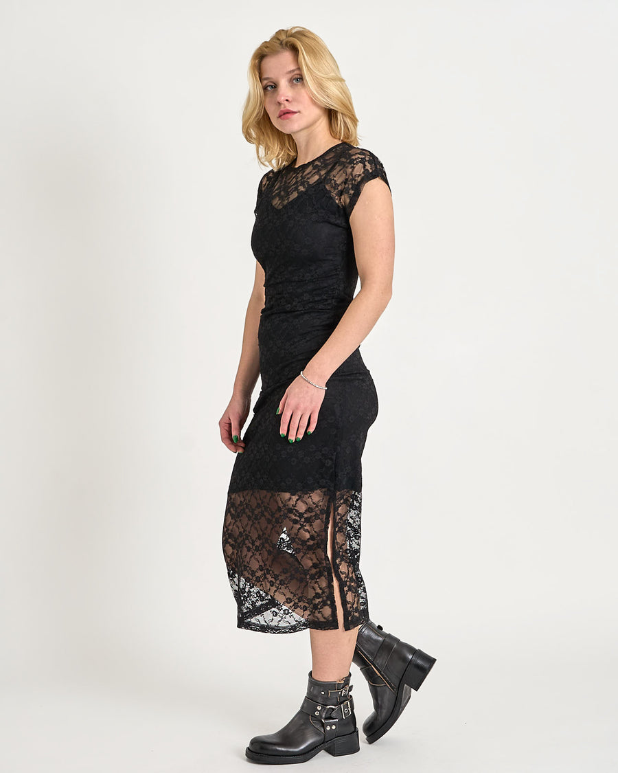 Wendy lace dress