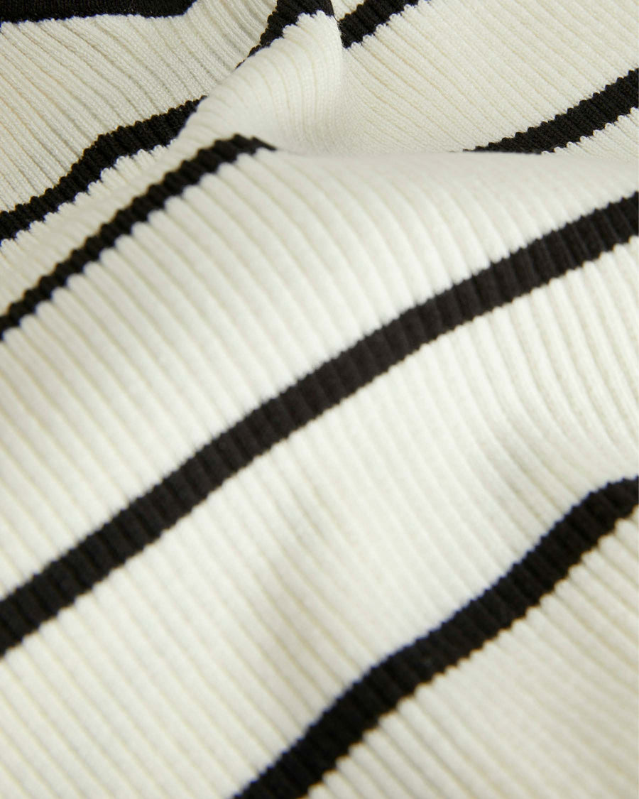 JXESTHER TIGHT SHORT TOP