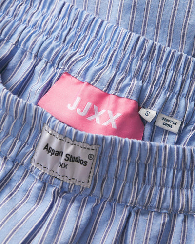 JXJULIA SHORTS WVNThumbnail