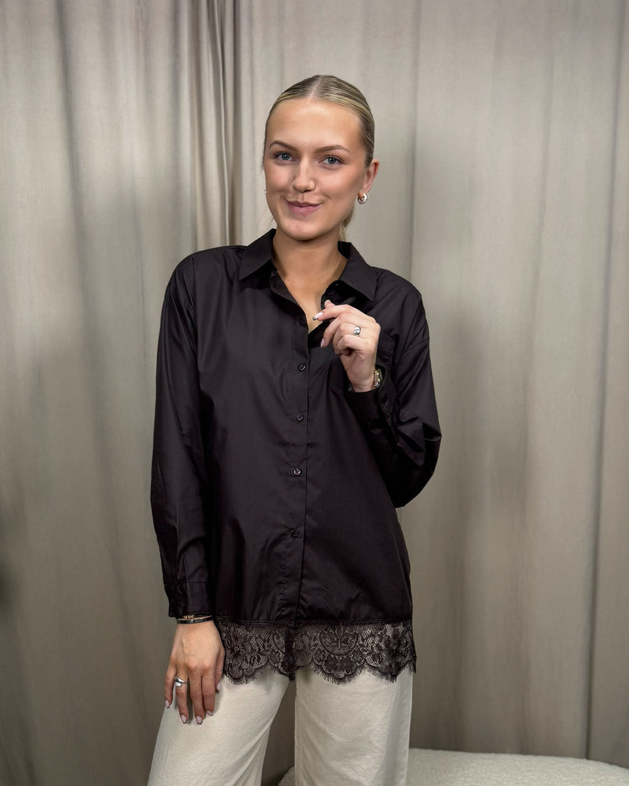 Astrid lace shirt