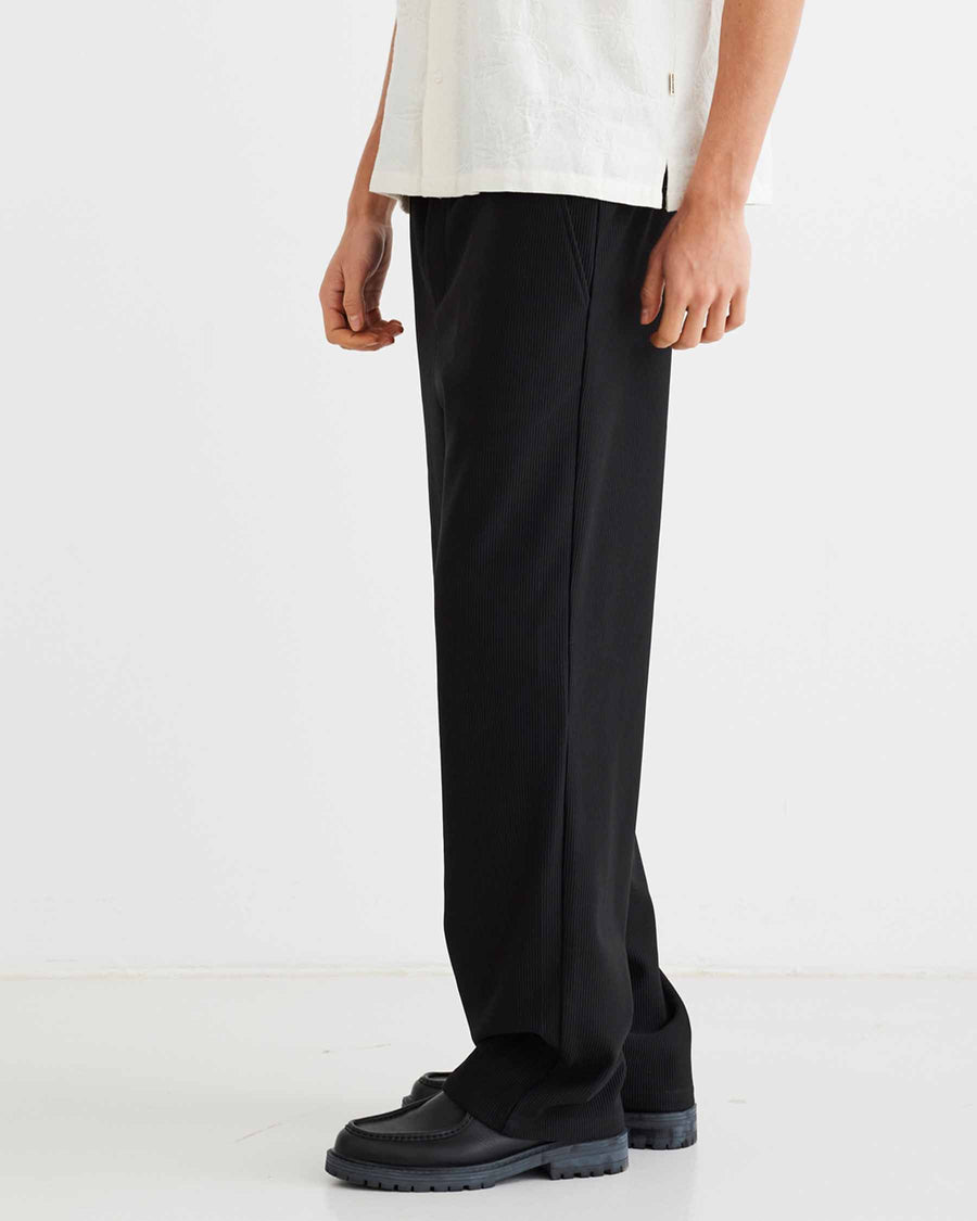 WBIvo Plisse Pant