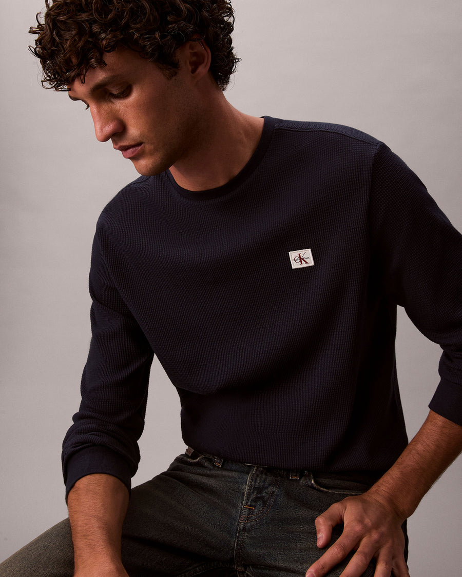 LS WAFFLE BADGE CREWNK TEE