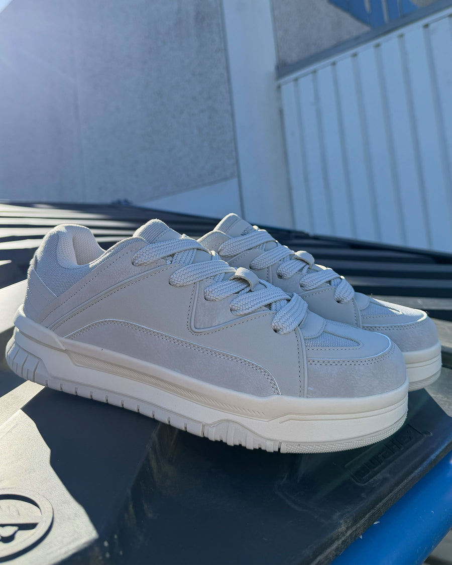 Hawk sneaker