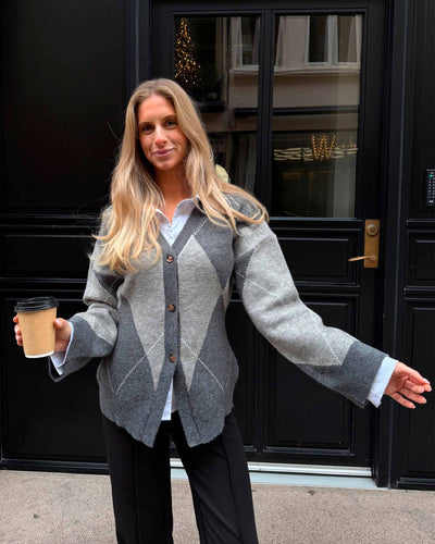 Karmaic fitted cardigan Thumbnail