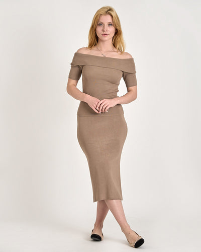 Melanie offshoulderThumbnail