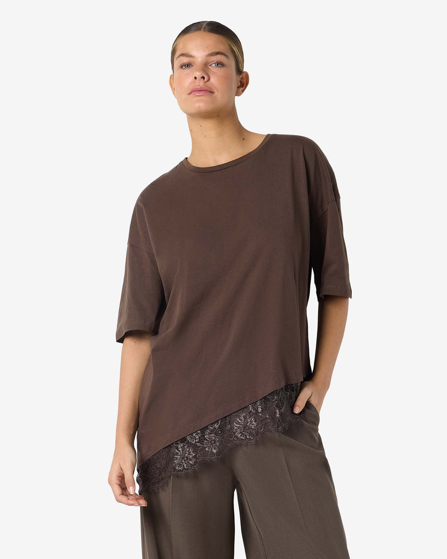 NMEASY LACE DETAIL T-SHIRT