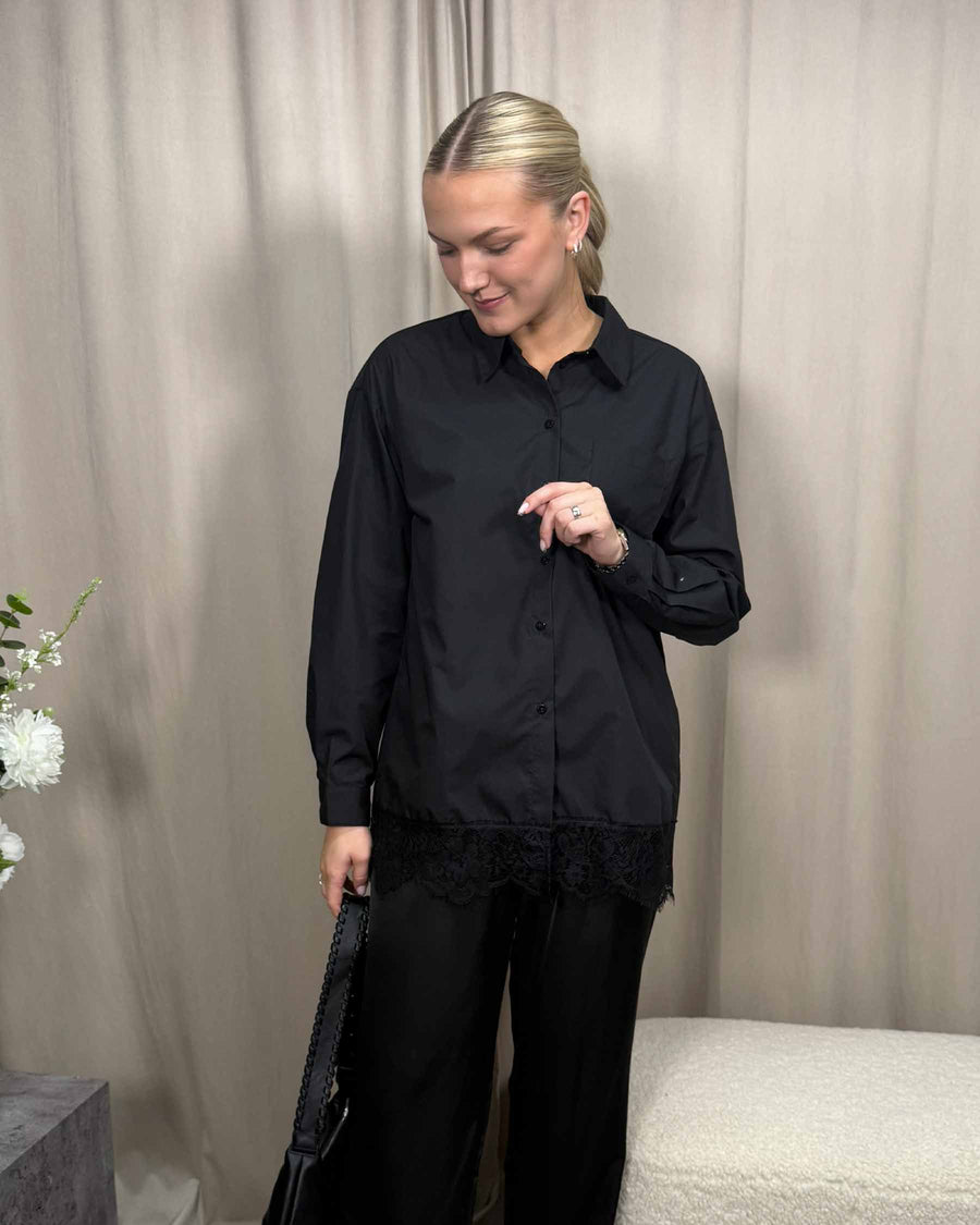 Astrid lace shirt