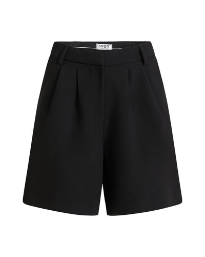 Melissa wide shortsThumbnail