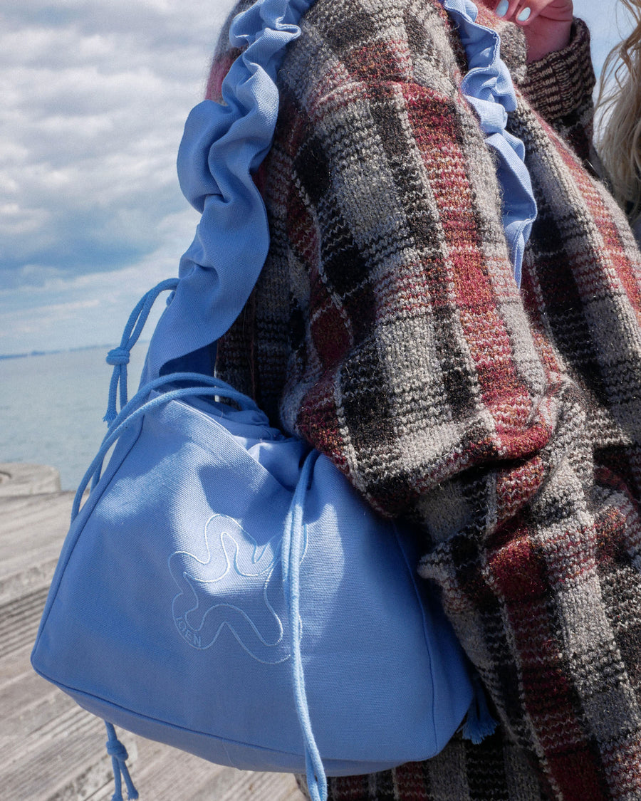 Ruffle blue shopper