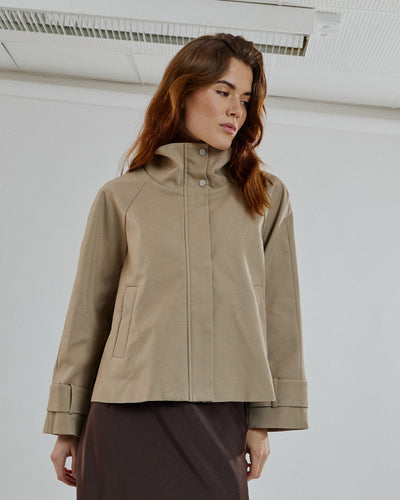 Elda jacketThumbnail