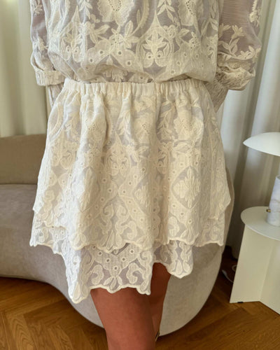 Ellinoric lace mini skirtThumbnail