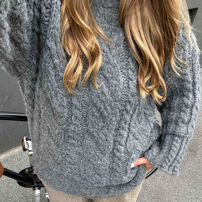 Kikiic sweaterThumbnail