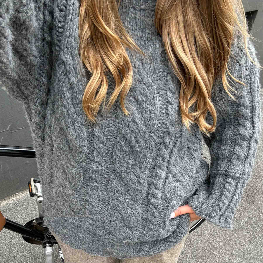 Kikiic sweater
