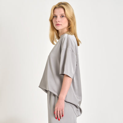 Shiny oversize teeThumbnail