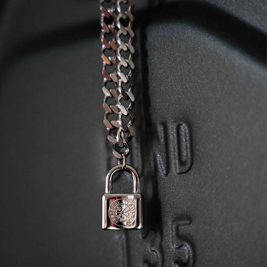 Vegvisir locker necklace