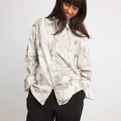 Oversized printed collar shirtThumbnail