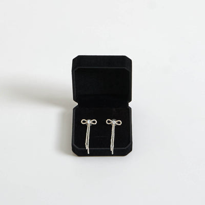 Tine bow earringsThumbnail