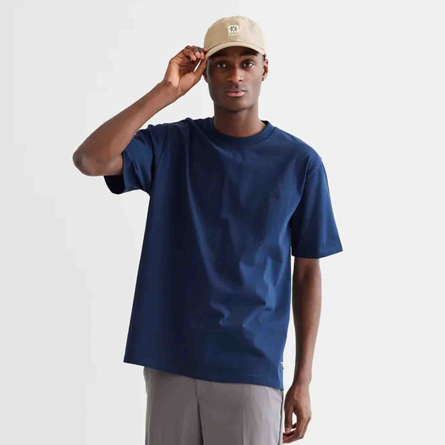 Wbbaine base tee