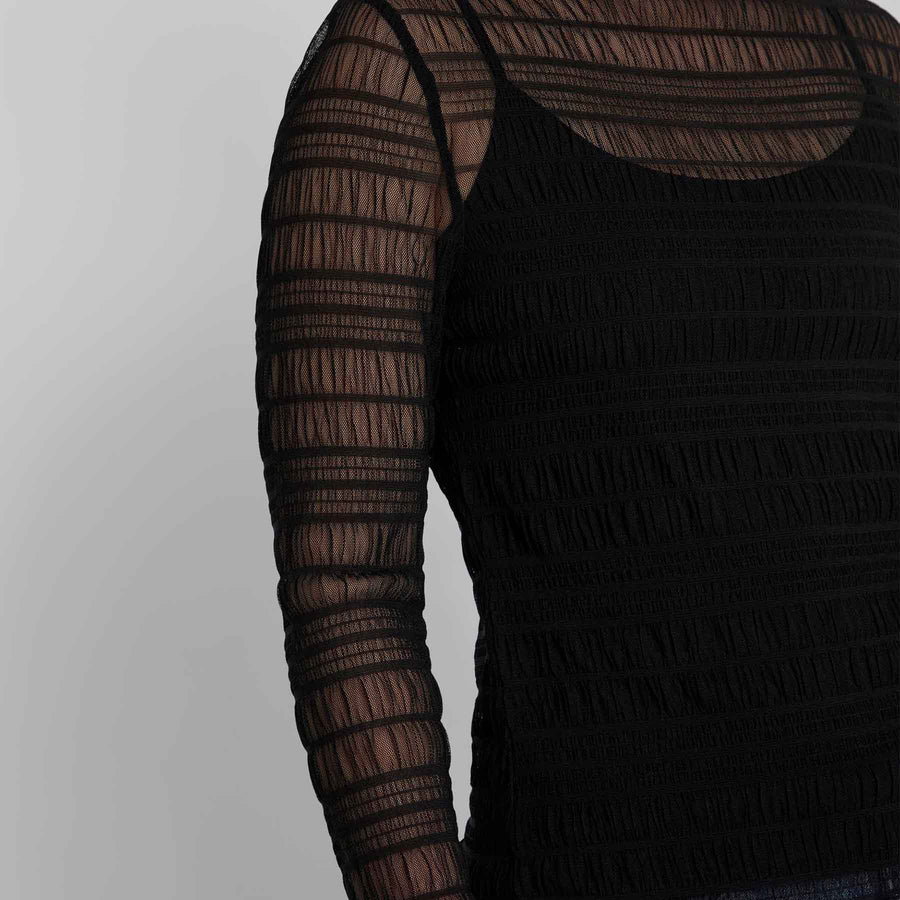 Vireeba mock neck l/s mesh top