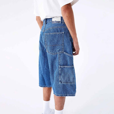 Vali worker shortsThumbnail