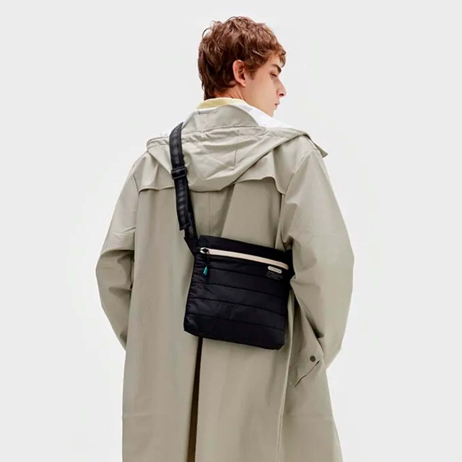 Lightweight daybag