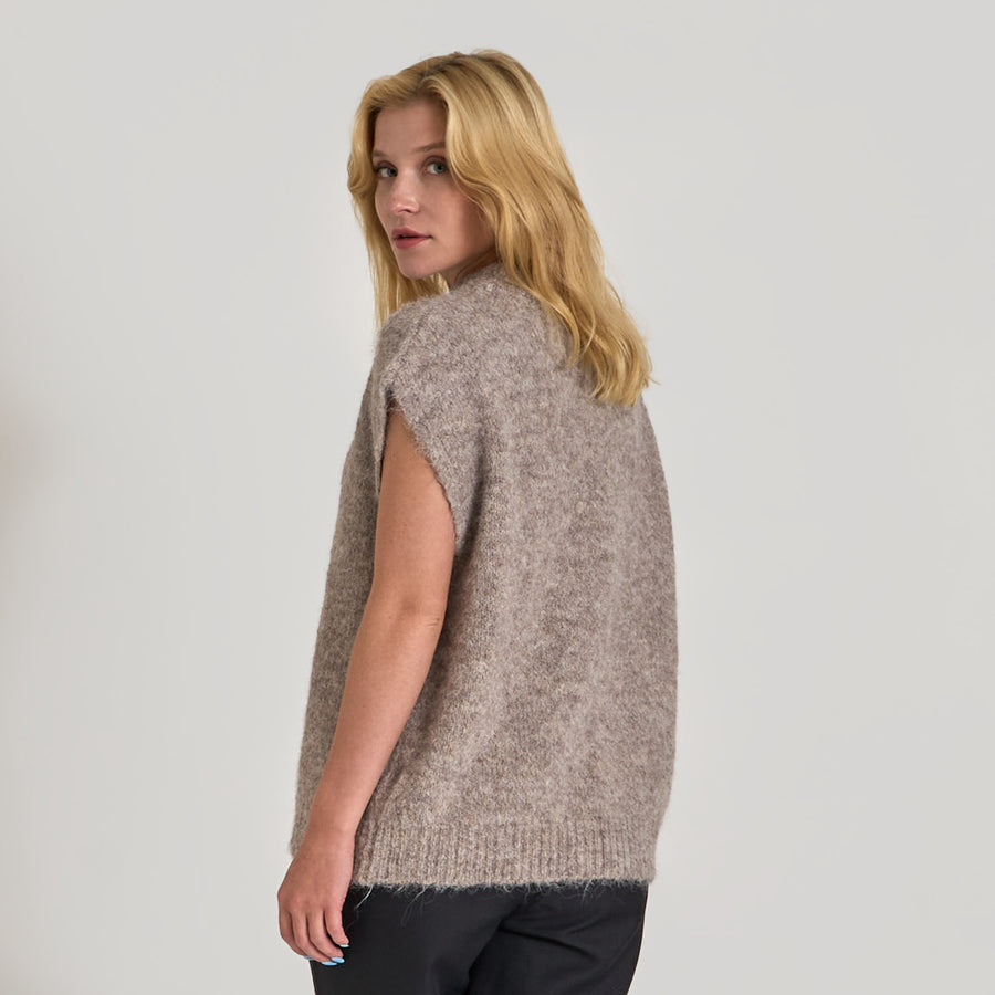 Patrisia knit vest