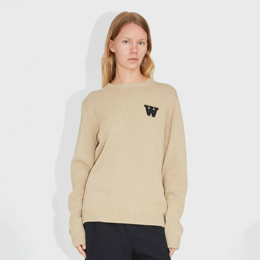 Tay aa patch jumper