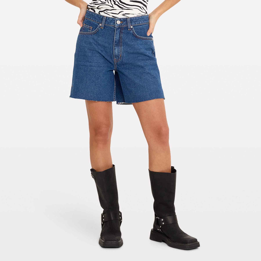 Enbiloba shorts