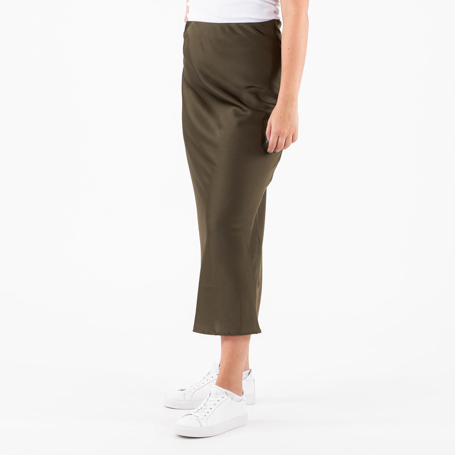 Pursarah satin skirt