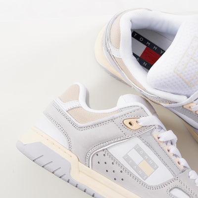 Tommy wmn skate lowThumbnail