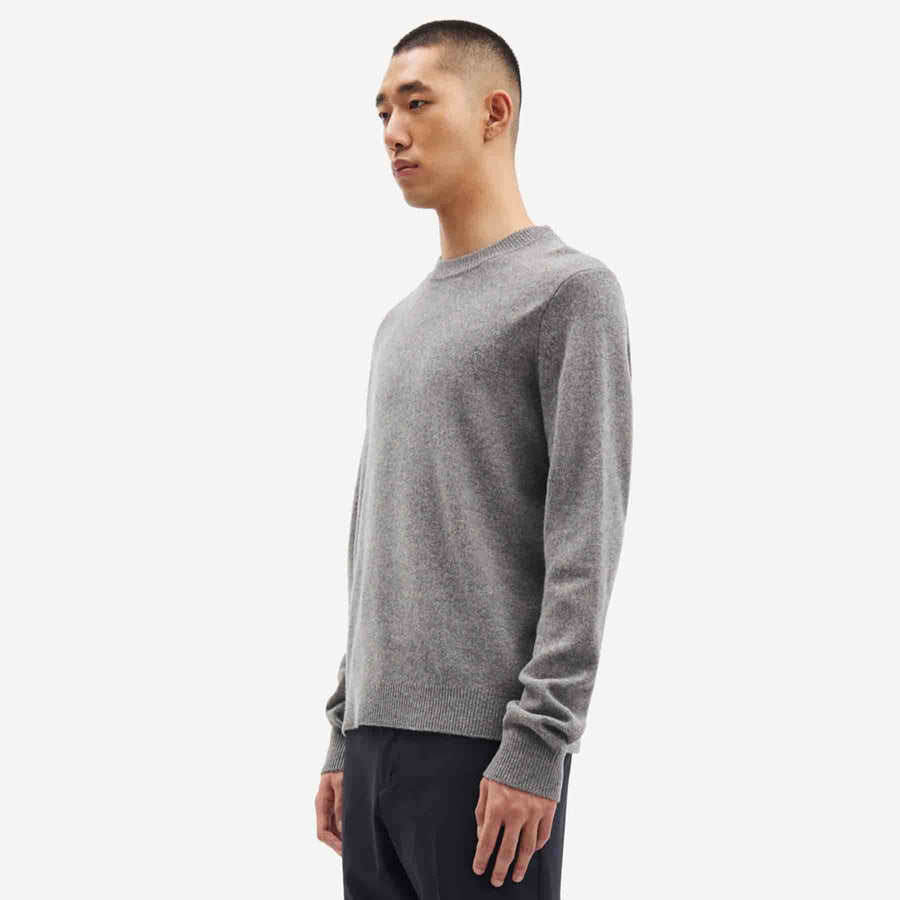 Isak knit sweater 15