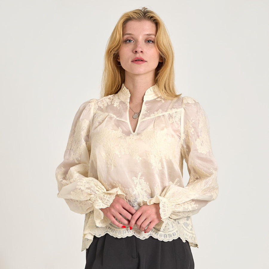 Angel embroidery blouse
