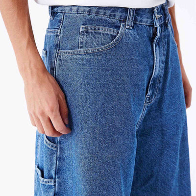 Vali worker shortsThumbnail