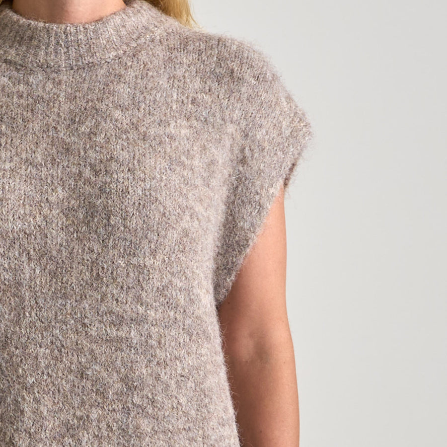 Patrisia knit vest
