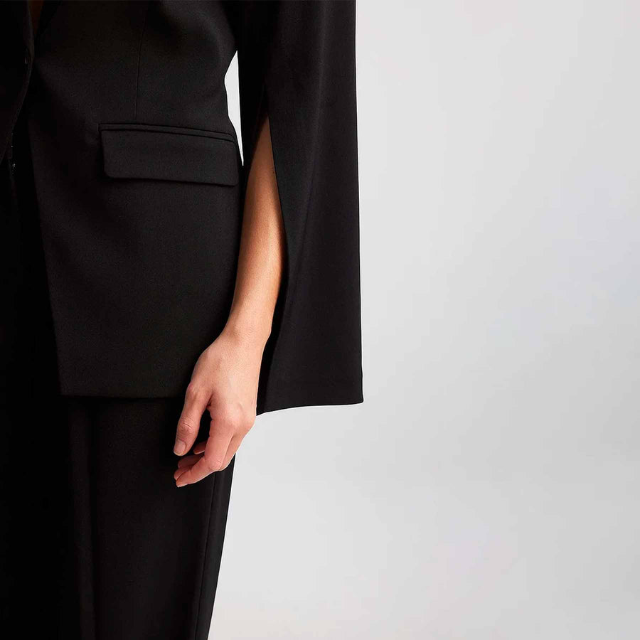 Cape sleeve straight