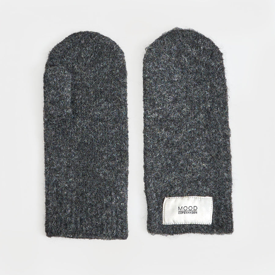Mondi knit mittens