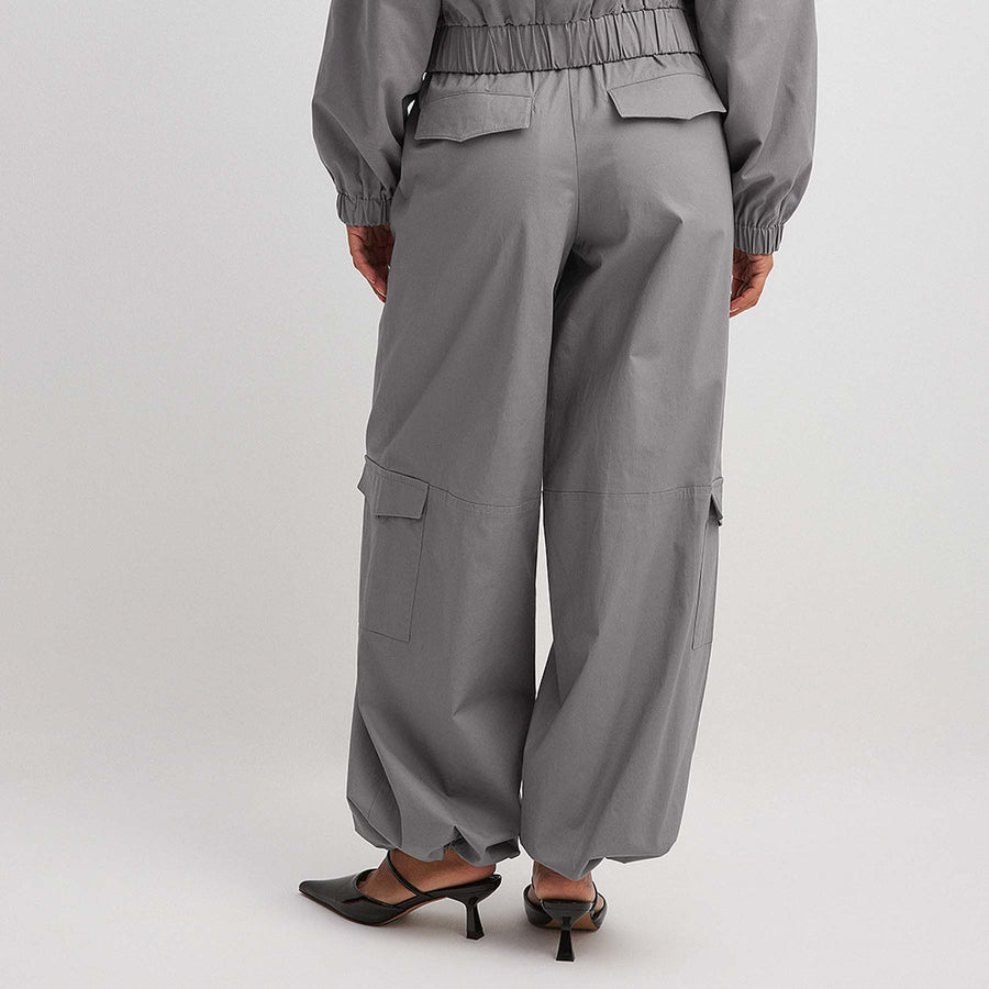 Loose fit cargo pants