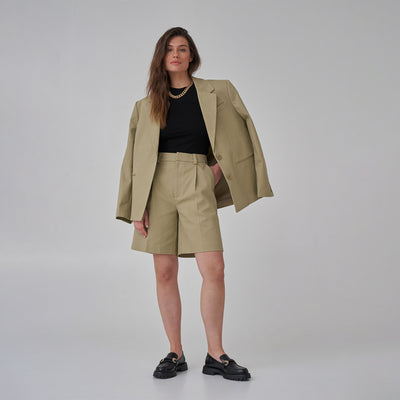 Front long shortsThumbnail