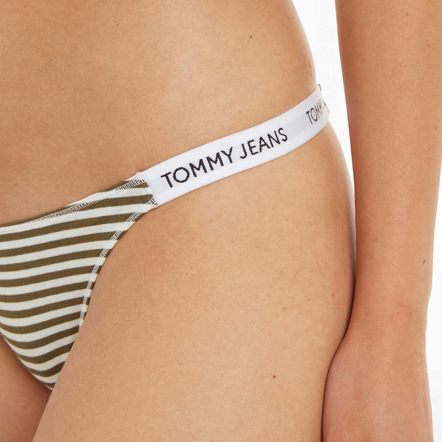 High leg thong print