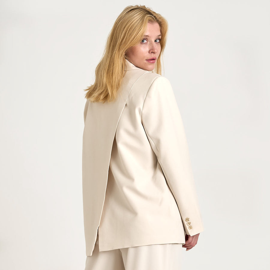 Vikaka back slit blazer