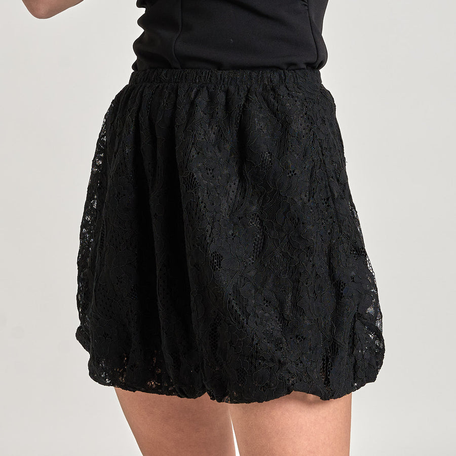 Nolu lace balloon skirt