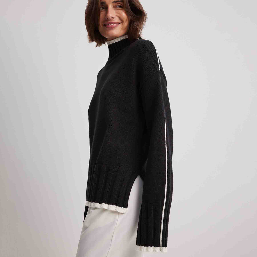 Contrast turtle neck sweater