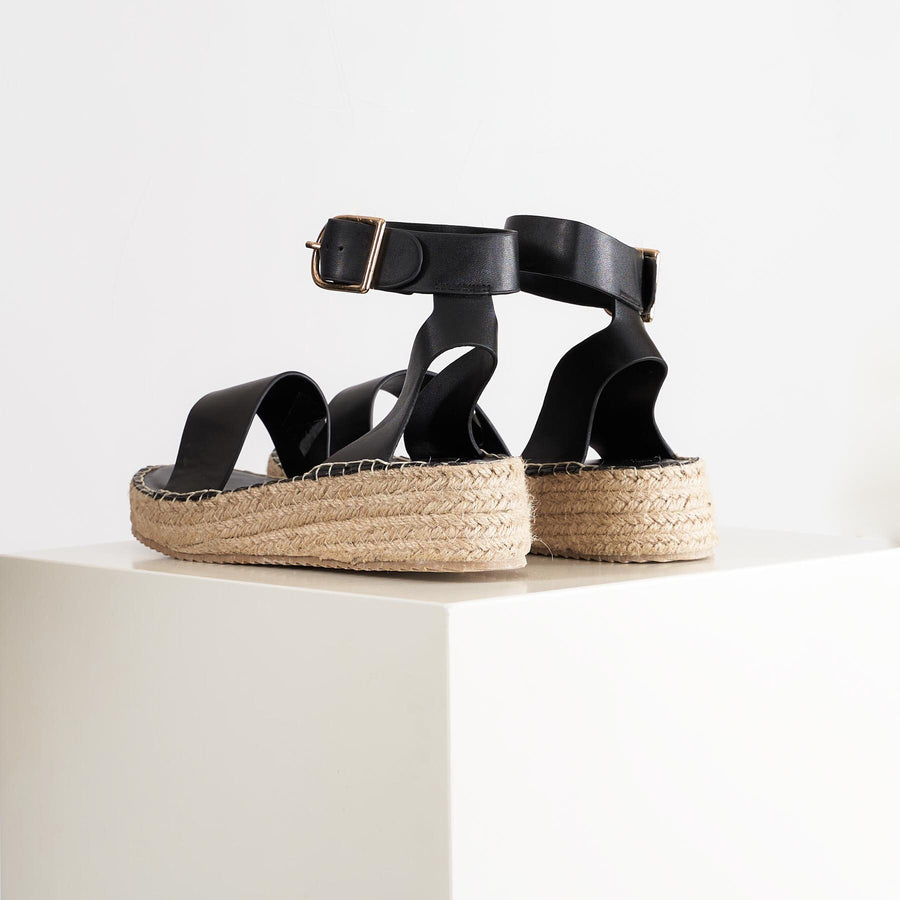 Puremma sandal