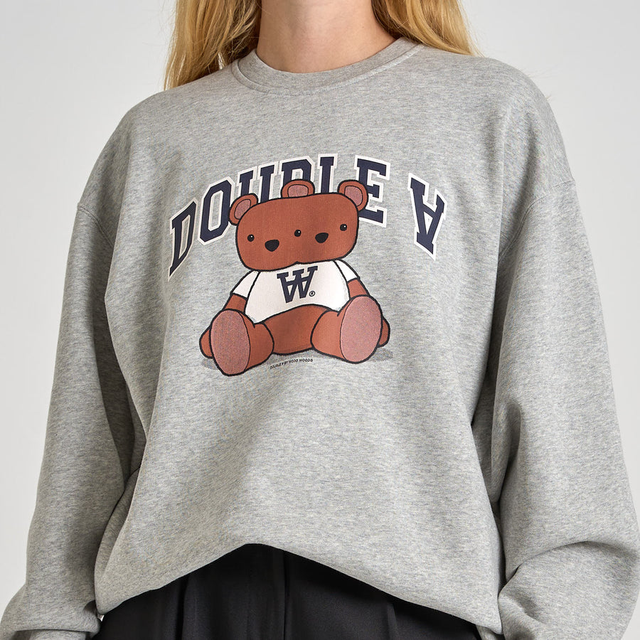 Wwnoel bear sweatshirt