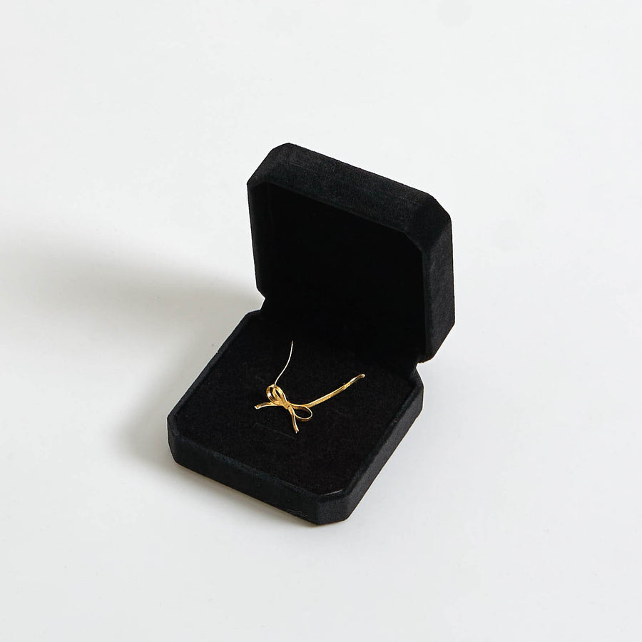 Jasmina bow necklace