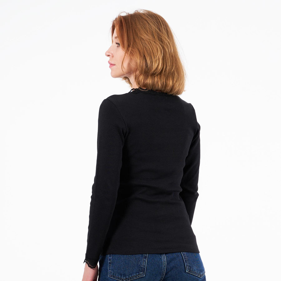 Purodine lace blouse