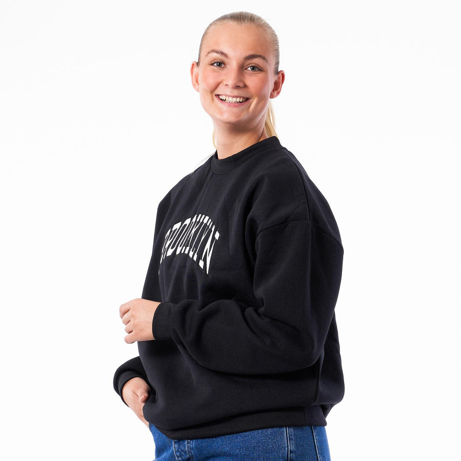 Puk embroidery sweat