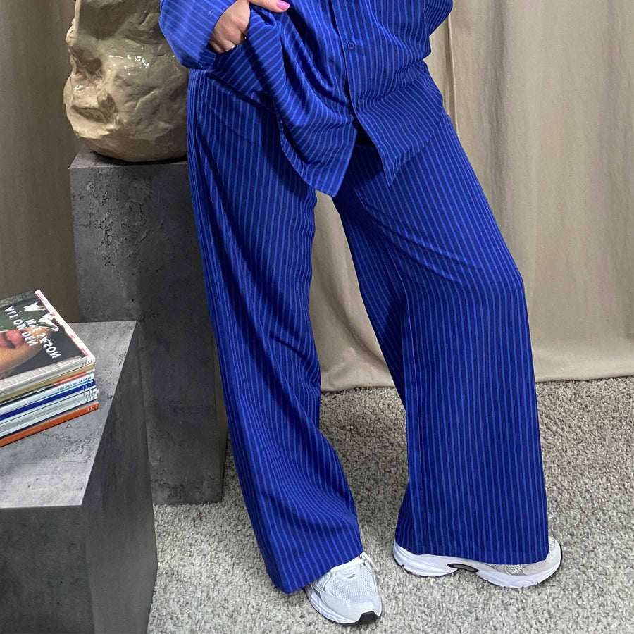Striped mid waist trousers
