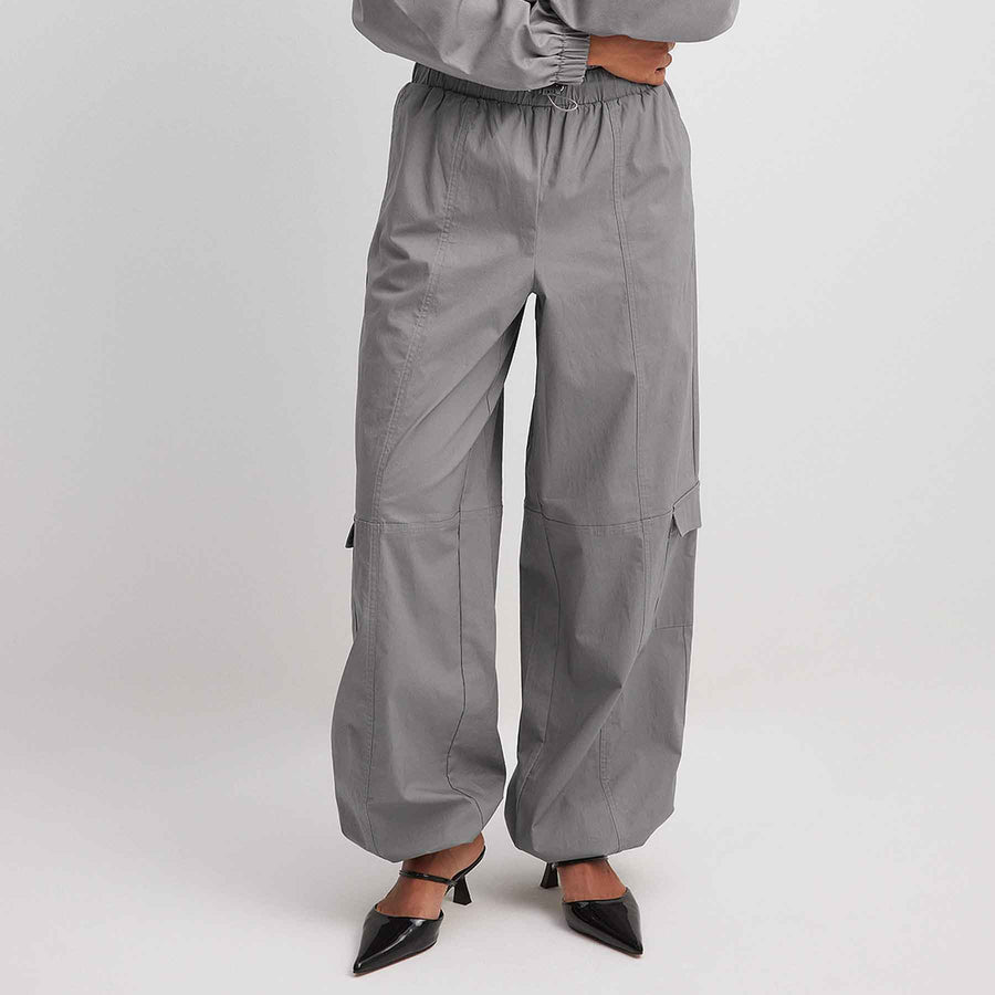 Loose fit cargo pants