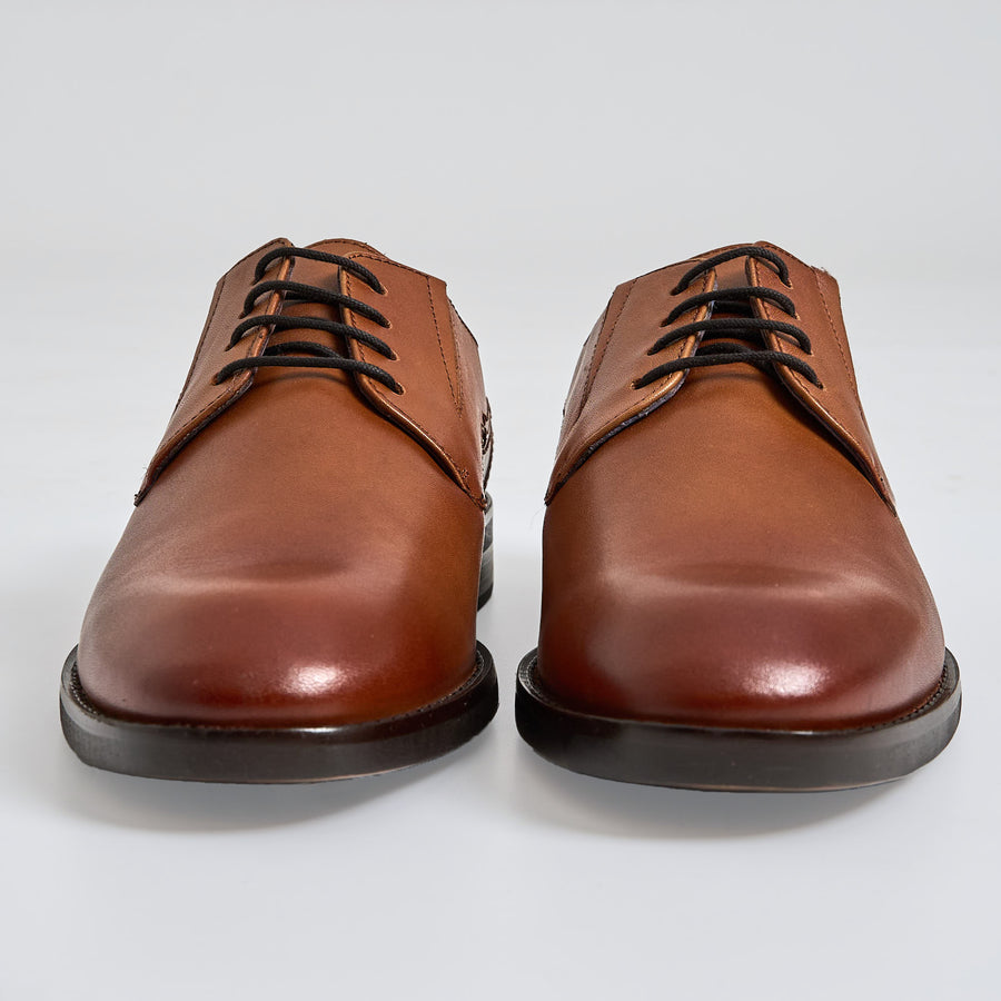 Dress shoe